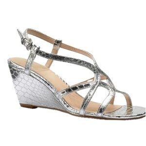 Isola Fidelia Metallic Crocodile Silver 3” Wedge Strappy Heels Sandal‎ Shoes 9
